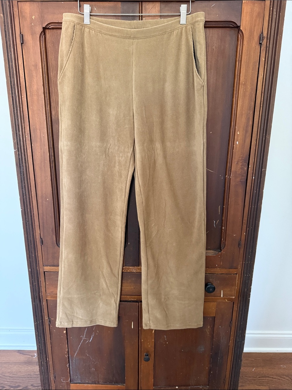 L.L. Bean Women's Tan Velour Pull-On Pants